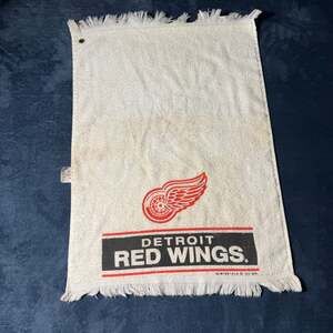 Vintage 1992 McArthur Detroit Red Wings Towel